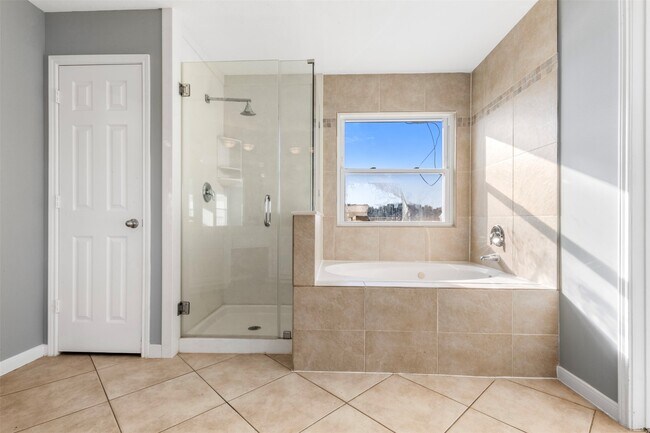 Building Photo - 6706 Portuguese Bend Dr