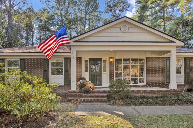 Building Photo - Huntington Park Home