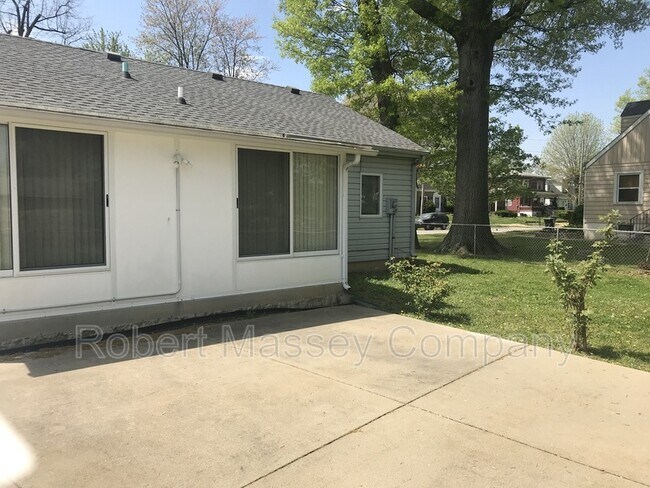 Building Photo - 4820 St Leo Pl