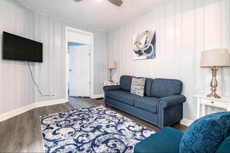 Building Photo - 1436 Rufer Ave