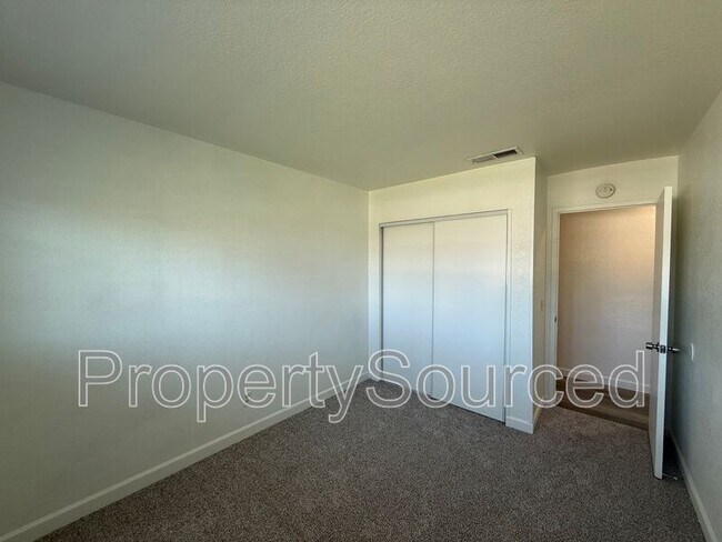 Building Photo - 1462 Snyder St