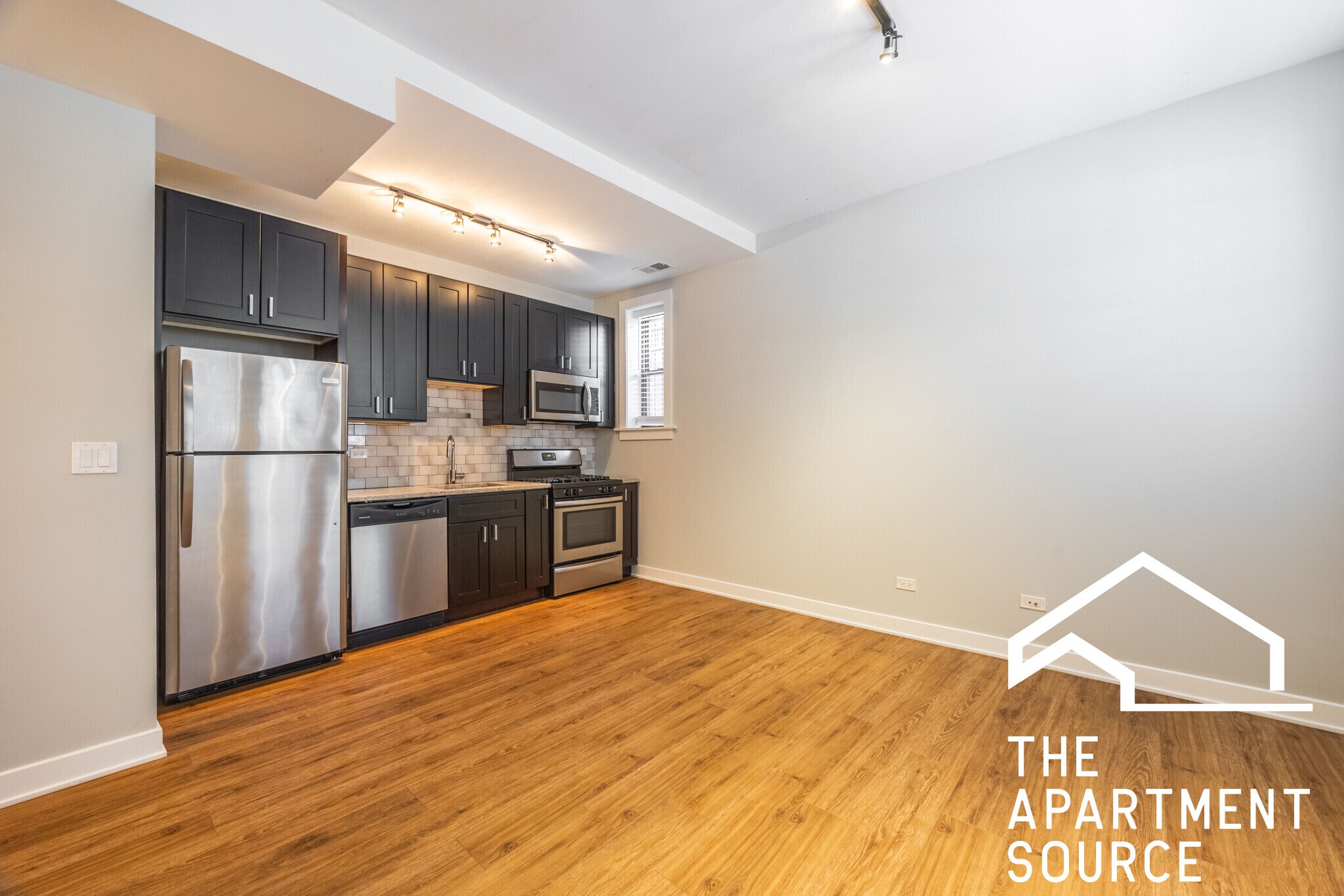 Building Photo - 4628 N Leavitt St