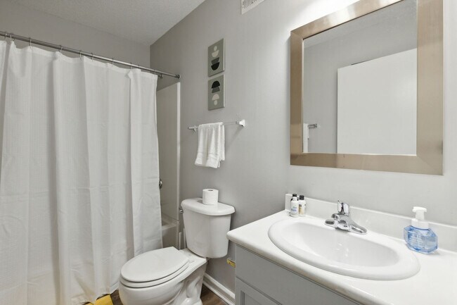 Building Photo - 3504 Carlson Bay Ct