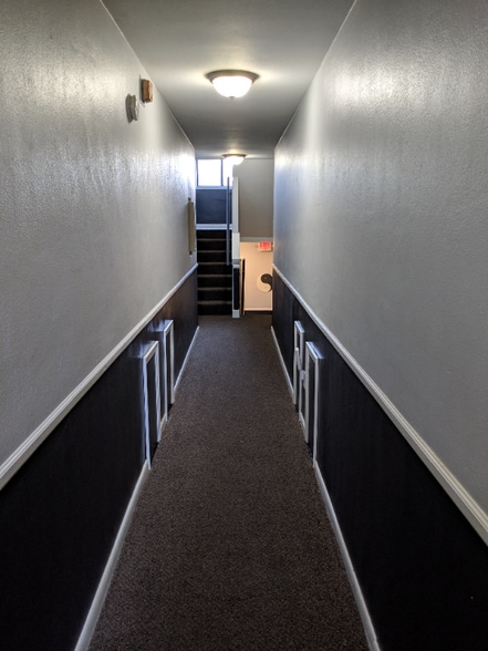 Building Photo - 1600 Park Ave