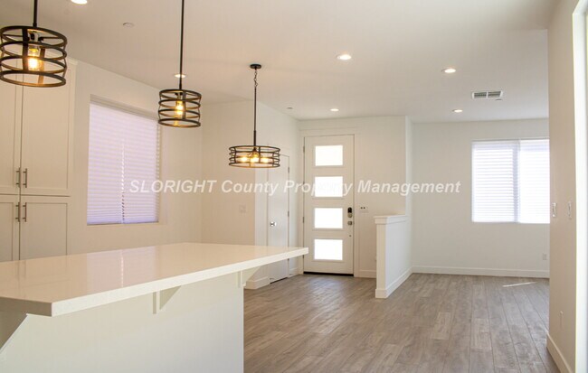 Building Photo - LEASE PENDING - Modern Style Home SLO Home - 3 Bedroom / 2.5 Bathroom