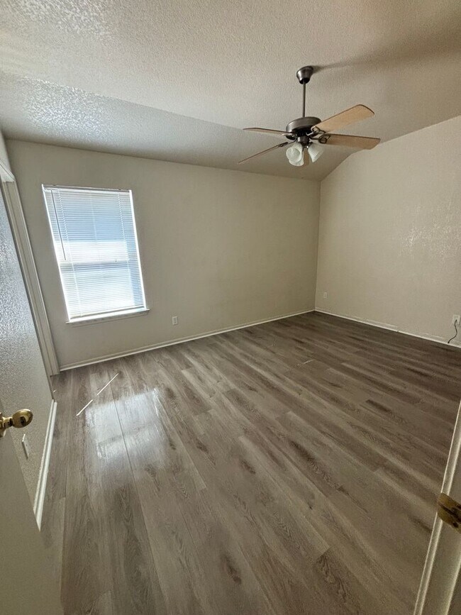 Building Photo - 2917 Sunflower Trail