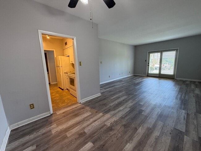 Building Photo - 5709 Lyons View Pike