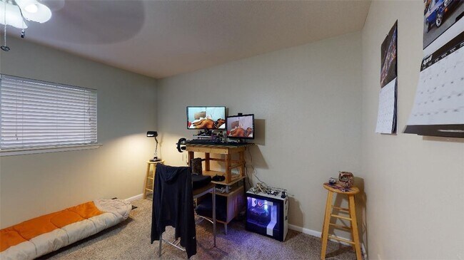 Building Photo - 1809 Treehouse Trail