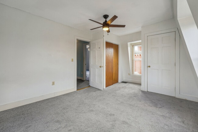 Building Photo - 34 Spring St