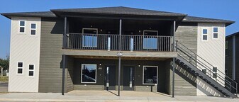 Building Photo - 2343 N Thompkins Ave