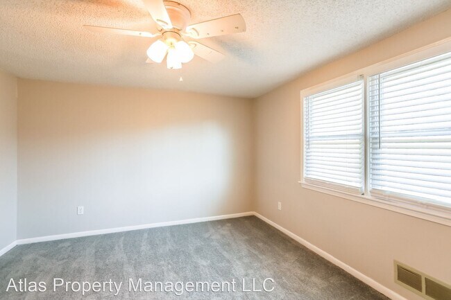 Building Photo - 4 br, 2 bath House - 6712 NW Mirror Lake T...