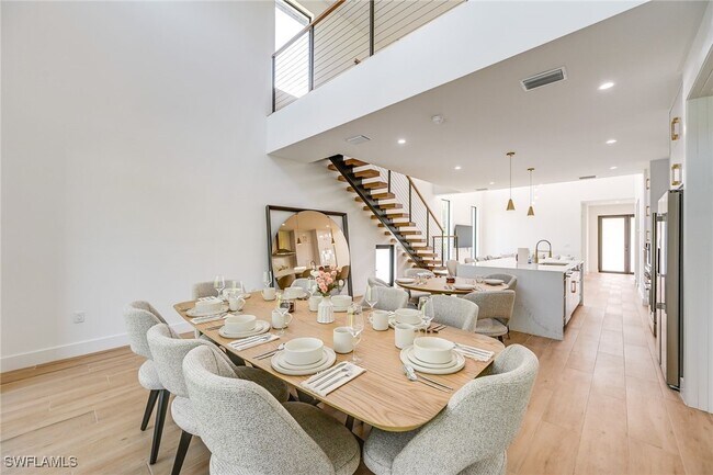 Building Photo - 3384 Canal St