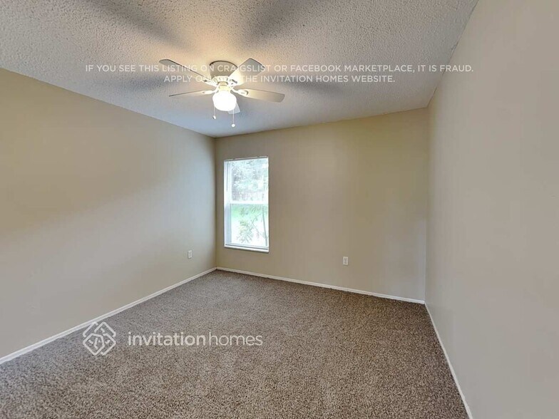 Building Photo - 5555 Starling Loop