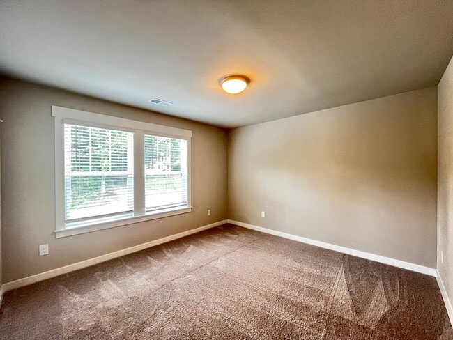 Building Photo - *MOVE IN SPECIAL 50% OFF FIRST MONTH'S RENT* 4 BR/2.5 BA New Construction with Attached Garage in...