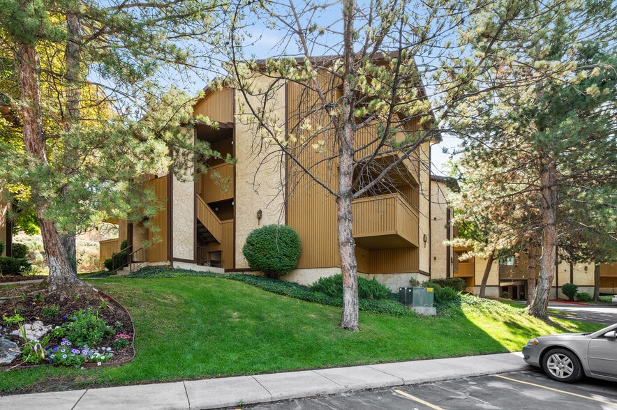Building Photo - 9189 S Jefferson Pl