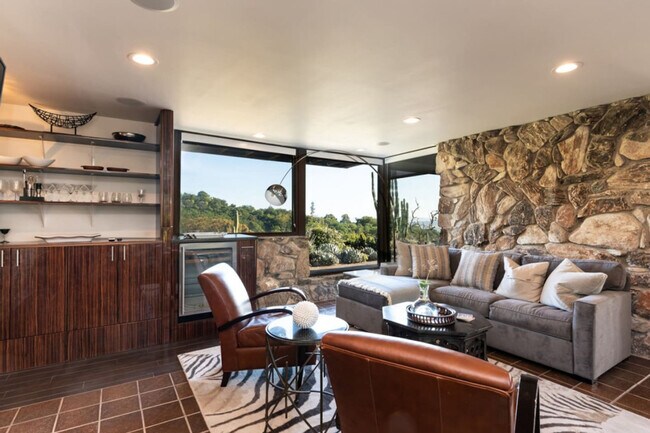 Building Photo - 17389 Mallard Dr