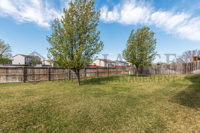 Building Photo - 5911 Hartford Dr