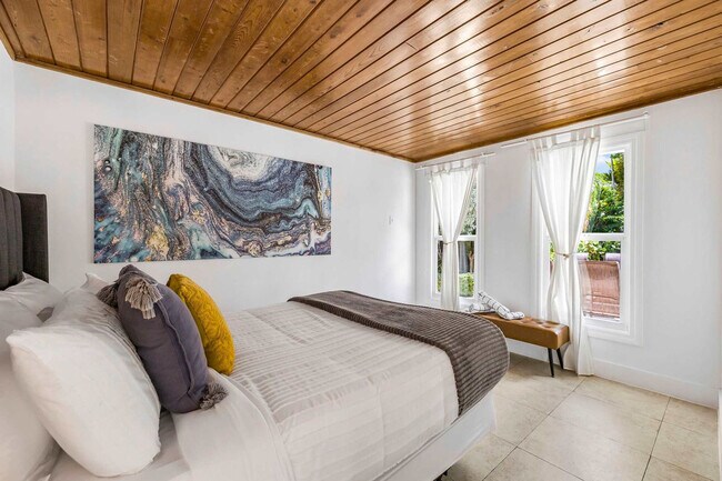 Building Photo - 11121 Griffing Blvd