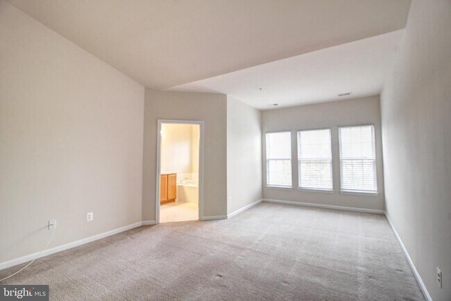 Building Photo - 9394 Penrose St
