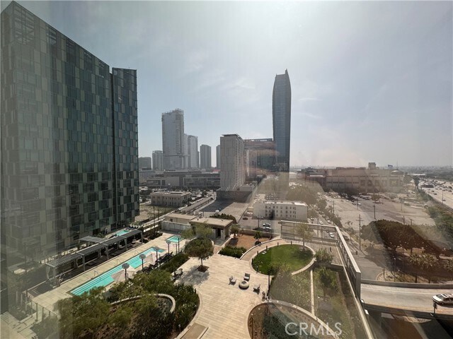 Building Photo - 889 Francisco St