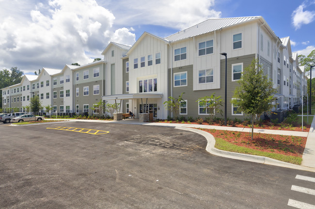 Cassie Gardens Exterior - Cassie Gardens Apartments