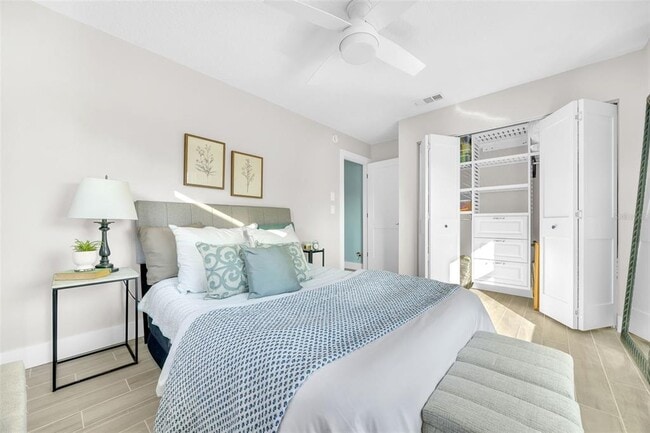 Building Photo - 1015 Spindle Palm Way