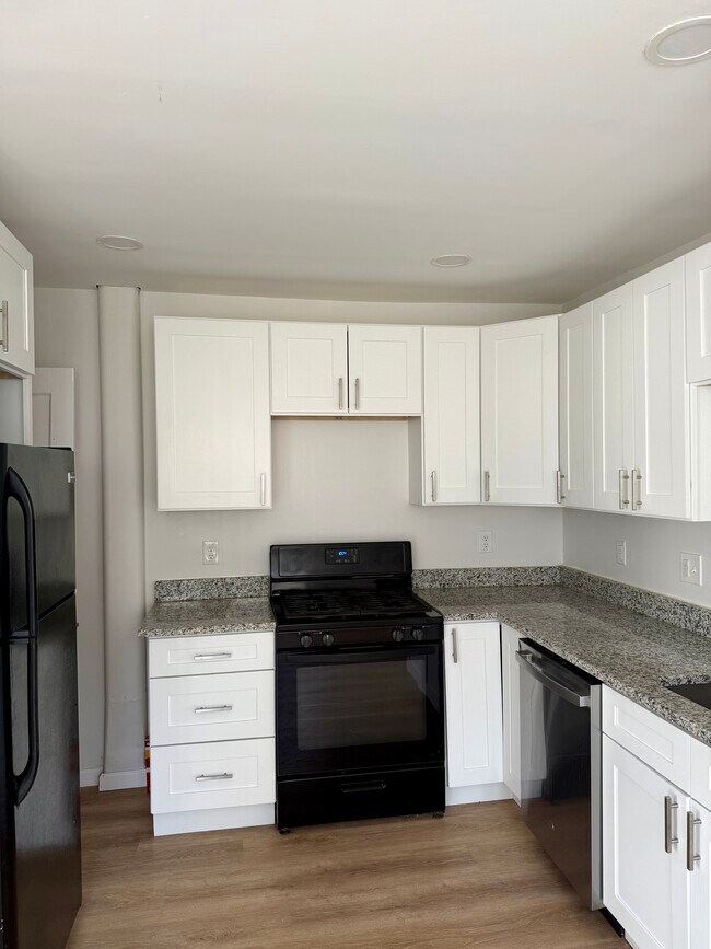 Building Photo - 224 Stratford Road