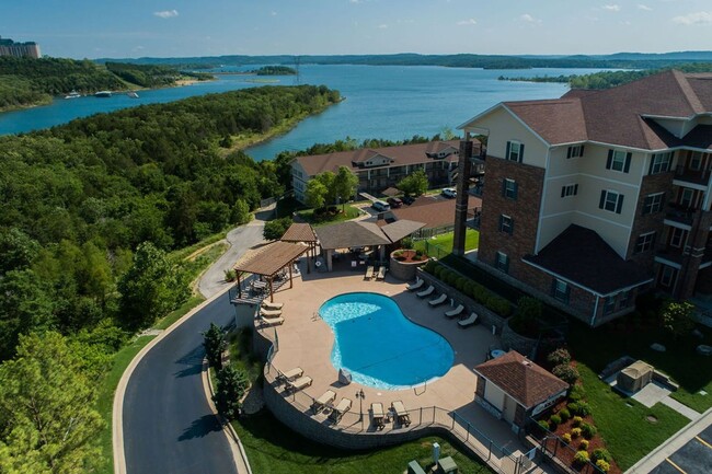 Building Photo - 3 Bedroom 2 Bath  Apartment With Lake-views of Table Rock Lake from each Room
