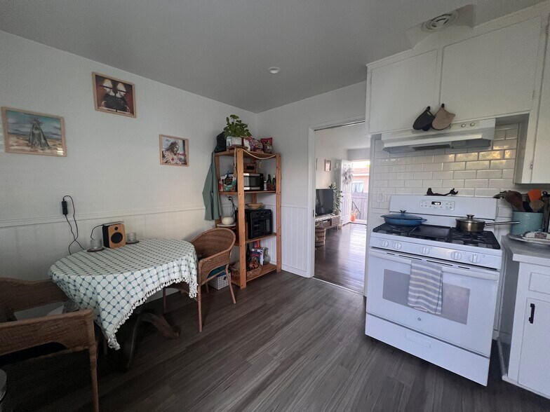 Building Photo - 67 College Dr