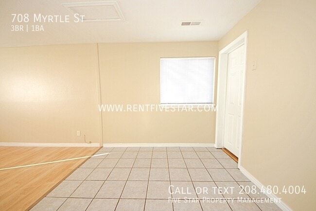 Building Photo - 708 Myrtle St