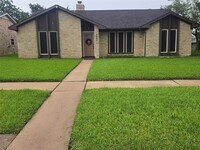 Building Photo - 9802 Sagepike Dr