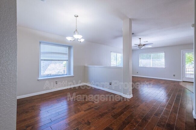 Building Photo - 645 Fort Thomas Pl