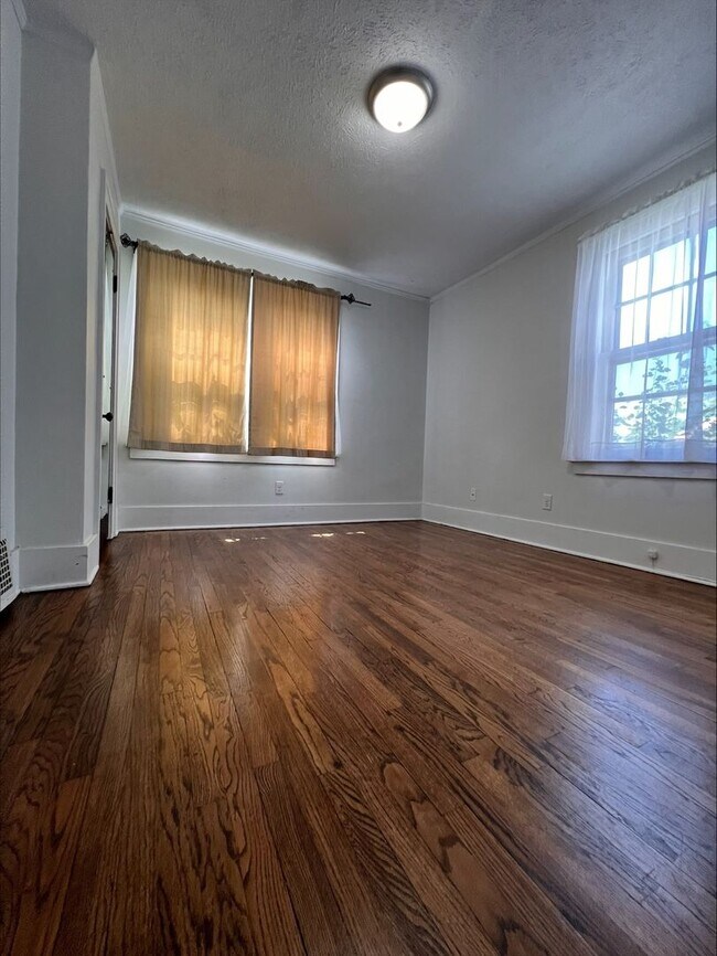 Building Photo - Coming Soon!!! Spacious 5 bedroom House Wi...