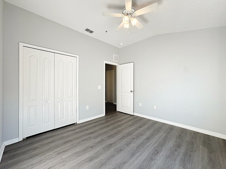 Building Photo - 1500 Broken Oaks Drive