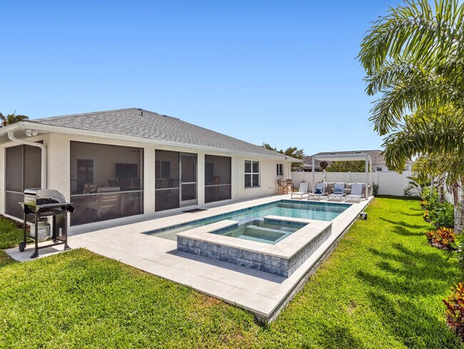 Building Photo - 510 106th Ave N