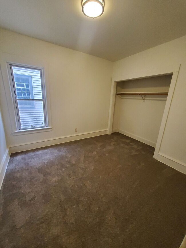 Building Photo - 3134-3136 N 35th St. (Duplex)