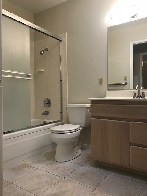 Building Photo - Great Two Bedroom, Two Bathroom home, Senior Living at Hacienda Carmel