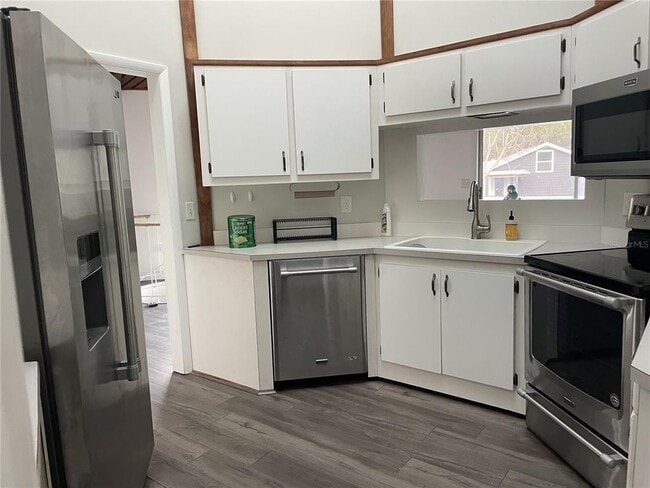 Building Photo - 7215 Manasota Key Rd