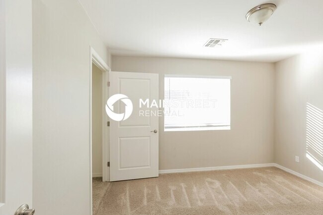 Building Photo - 3 Bedroom Pet-Friendly Home in Phoenix, AZ...