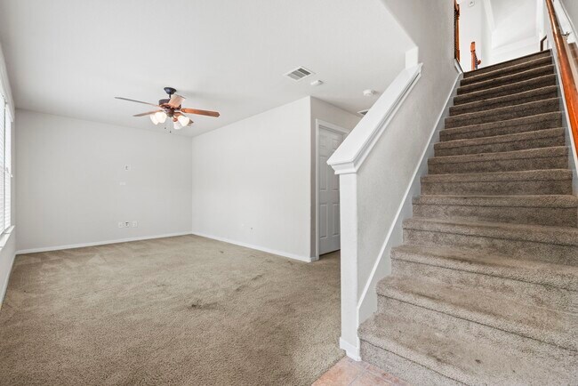 Building Photo - 3334 Clearview Villa Way