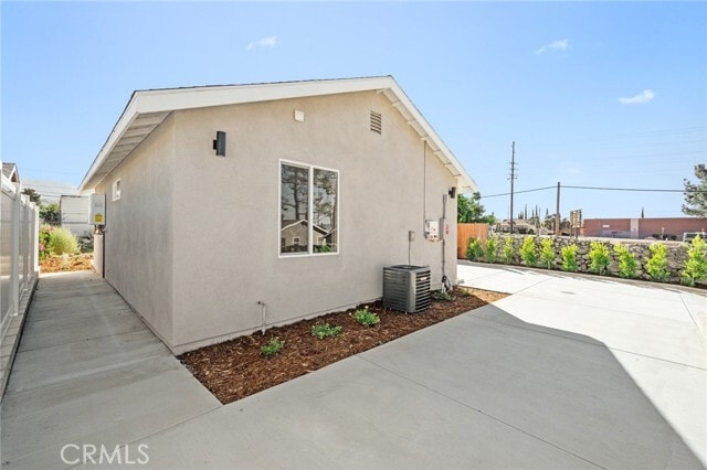 Building Photo - 1318 Malachite Ave