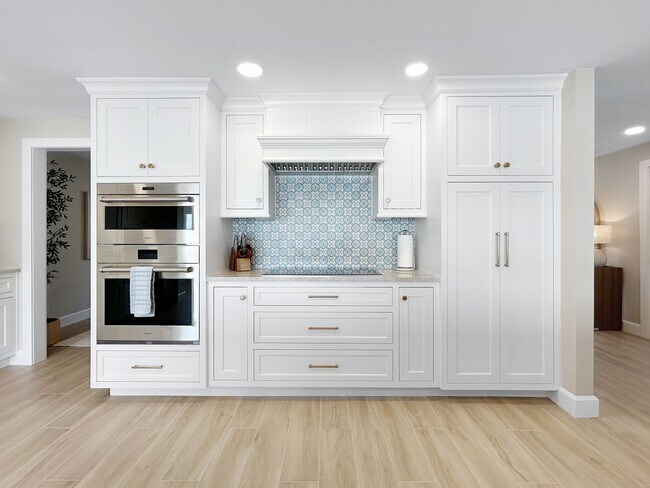 Building Photo - Luxury Waterfront Living in St. Pete Beach with Private Pool & Spa - 4 Bed | 3 Bath