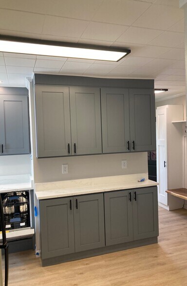 Appliance bar for coffee maker, toaster etc - 227 E Hector St
