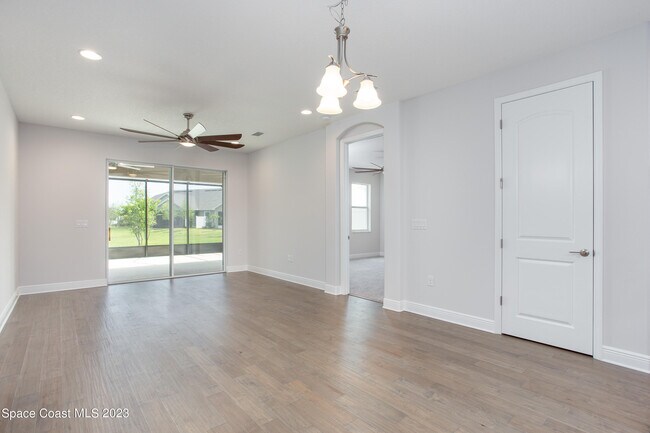 Building Photo - 8504 Loren Cove Dr