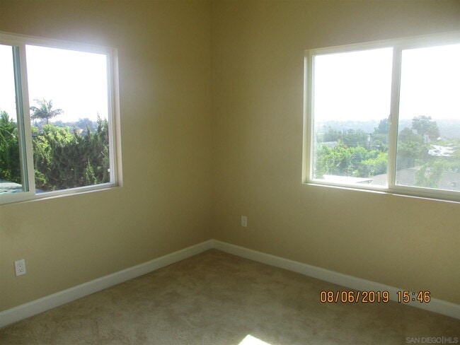 Building Photo - 5448 Mary Ln Dr