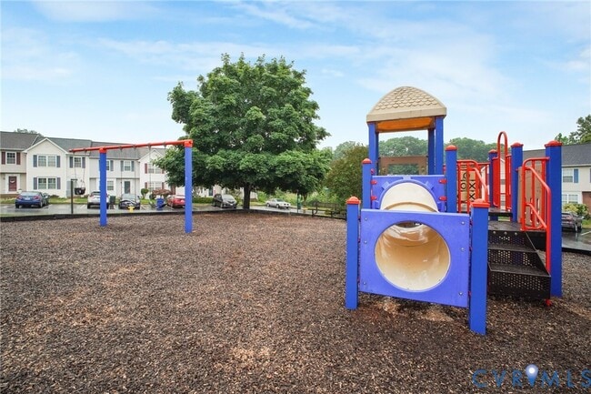 Building Photo - 405 Donelson Loop