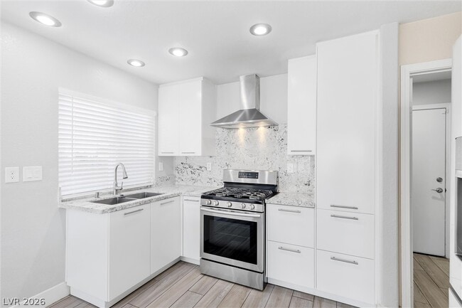 Building Photo - 9 Rue Des Champs