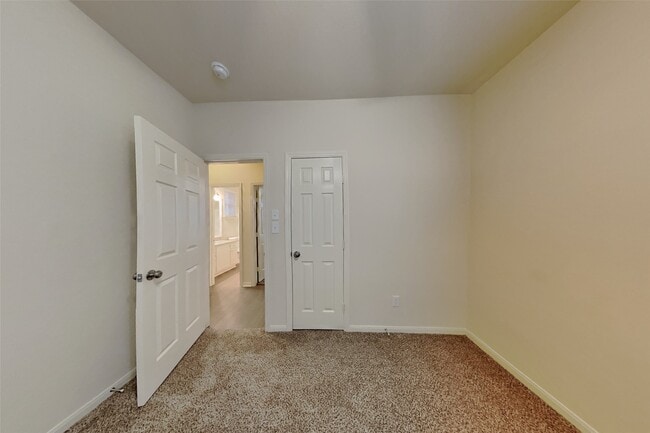 Building Photo - 17910 Cypress Valley Ln