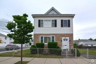 Building Photo - 347 Park Ave