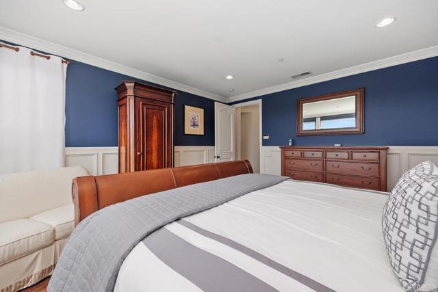 Building Photo - 7061 Heron Cir